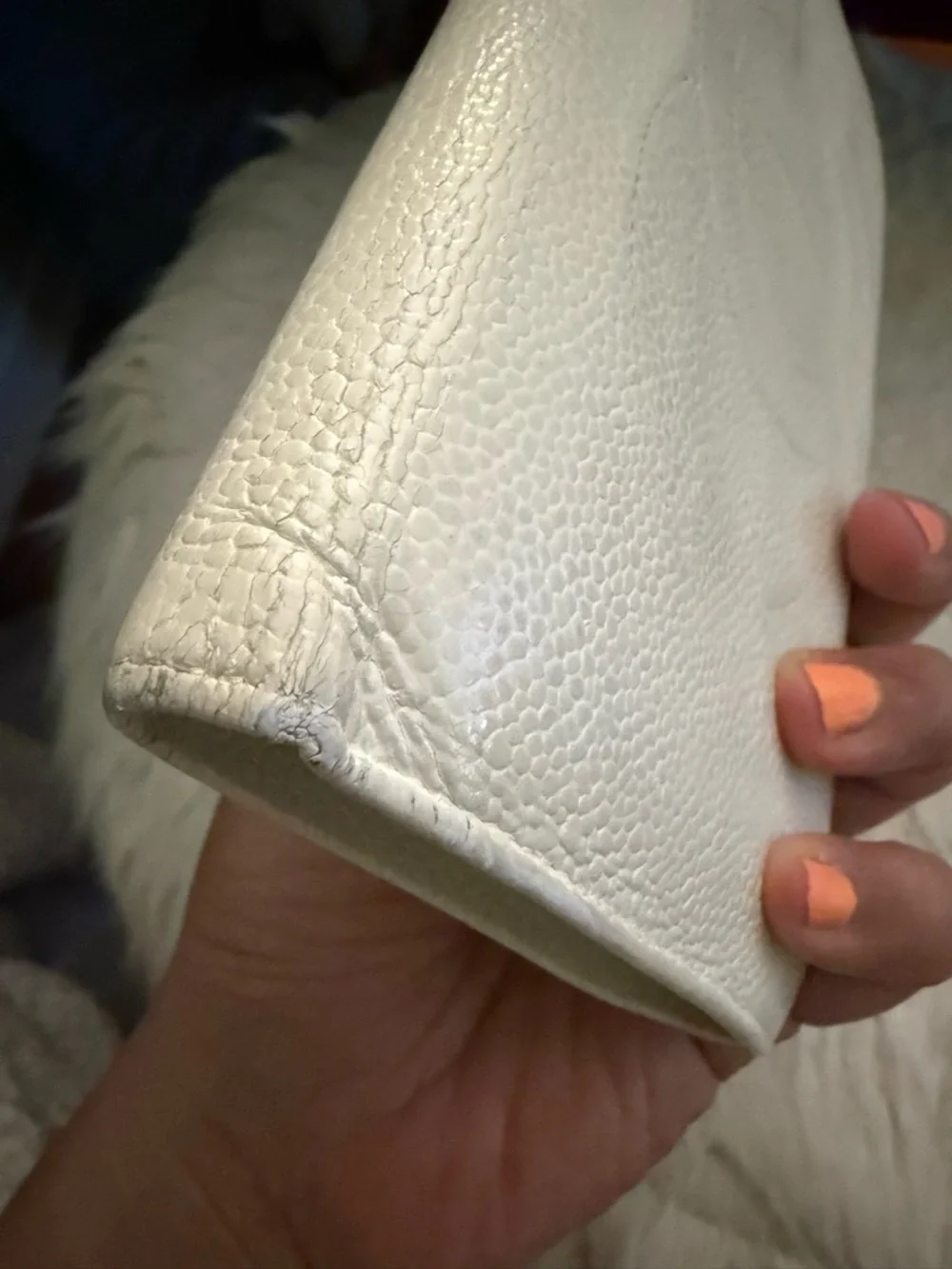 Authentic Vintage Chanel White Wallet - Picture 13 of 16
